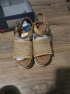 Dr. Scholl's Tan Woven Ankle-Strap Sandals